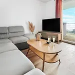 T3 Moderne, Balcon, Parking, Proche Centre