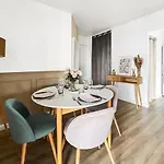 T3 Moderne, Balcon, Parking, Proche Centre *