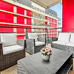 T3 Moderne, Balcon, Parking, Proche Centre *