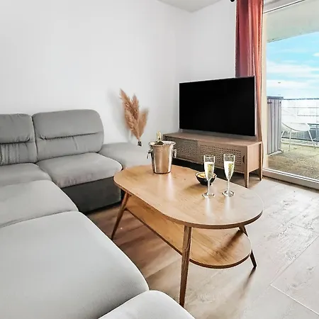 T3 Moderne, Balcon, Parking, Proche Centre