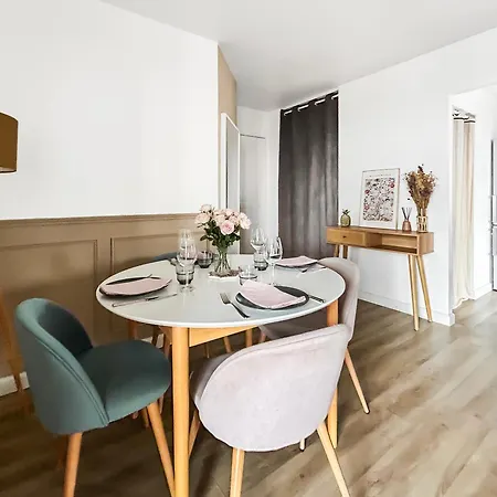 T3 Avec Parking Et Balcon - Centre A 8mn En Tram *