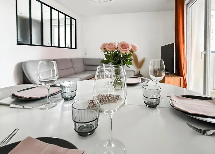 Apartment T3 Moderne, Balcon, Parking, Proche Centre *