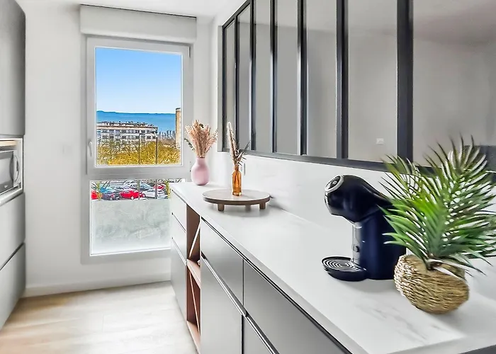 T3 Moderne, Balcon, Parking, Proche Centre Apartment Tours