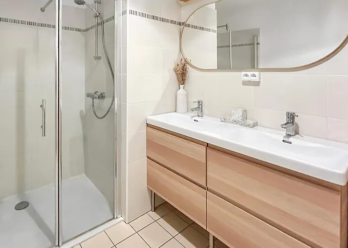 Apartment T3 Moderne, Balcon, Parking, Proche Centre *