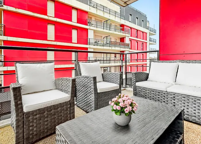 T3 Moderne, Balcon, Parking, Proche Centre *